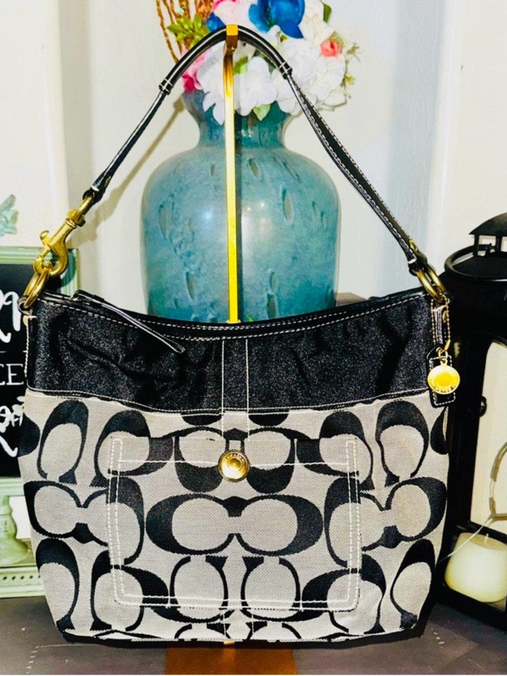 Coach signature canvas Hobo shoulder bag Black and Gray Patterned 2007 EUC